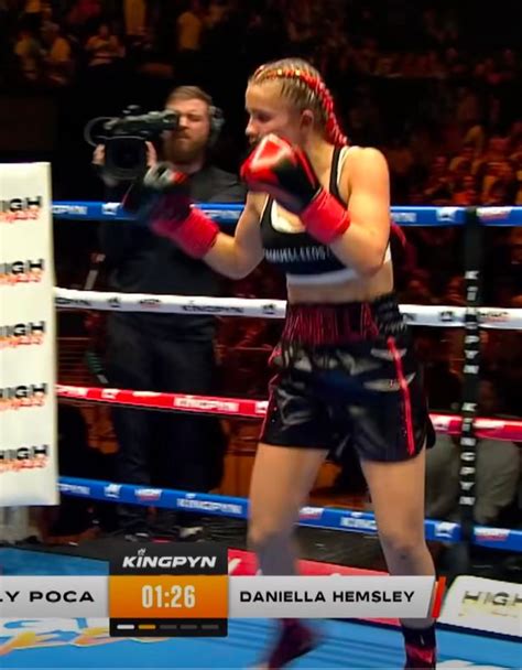 boxing girl flash|Boxer Daniella Hemsley Flashes After Defeating Aleksandra。